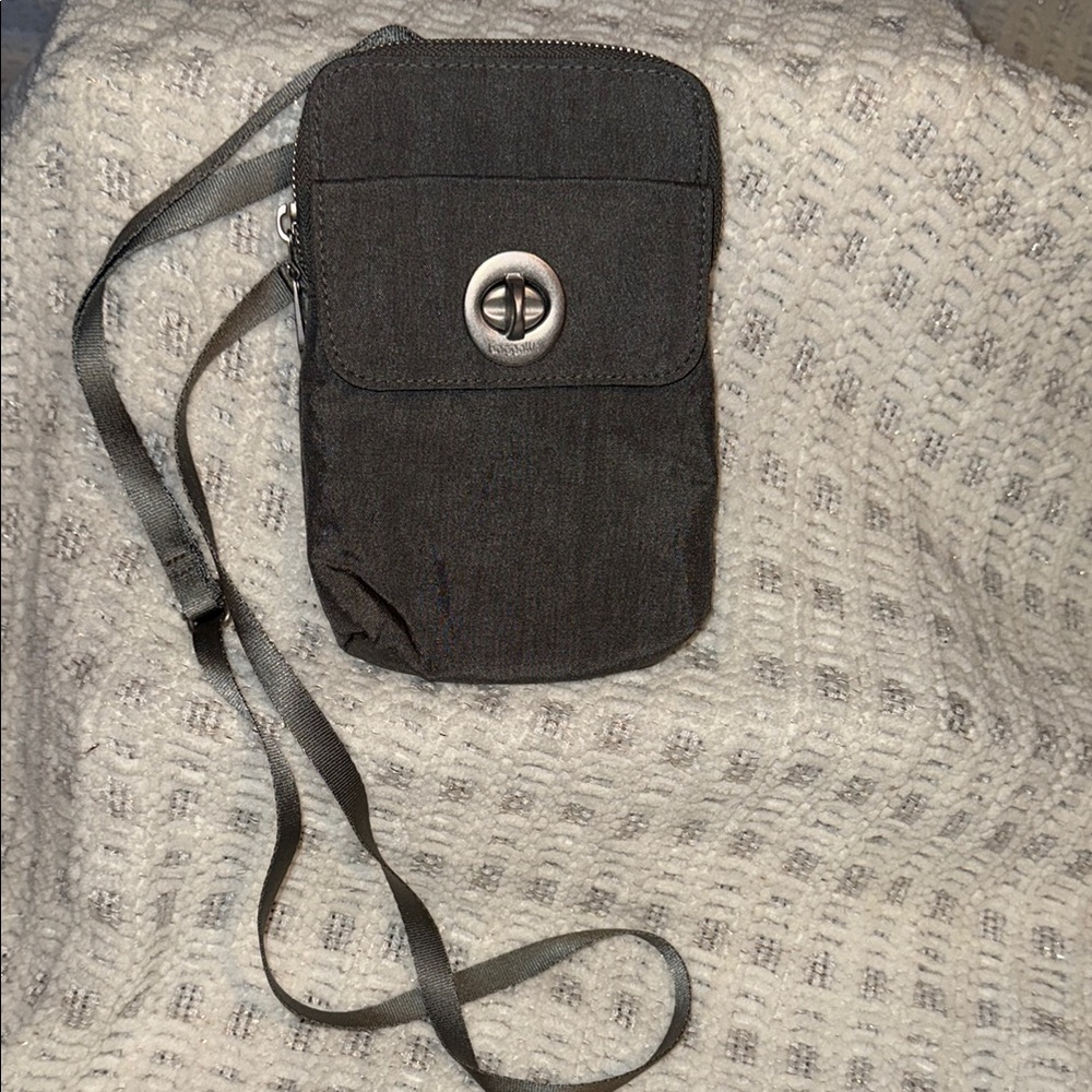 Baggallini Gray Belt Bag Compact and Versatile